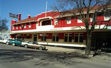 Criterion Hotel Gundagai - New South Wales Tourism 